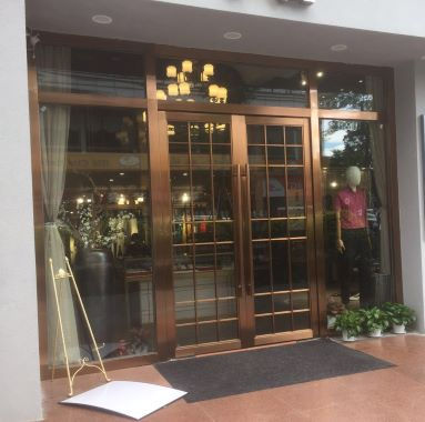 大堂玻璃麻豆一级毛片