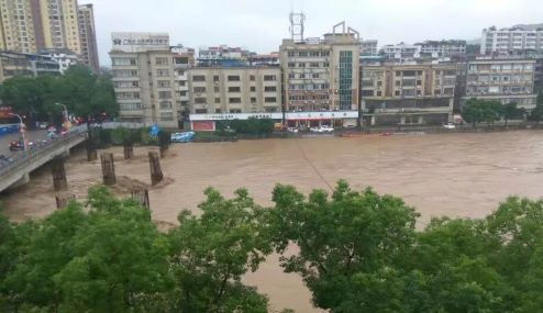 玻璃麻豆AV一区二区三区在线雨天切斷電源