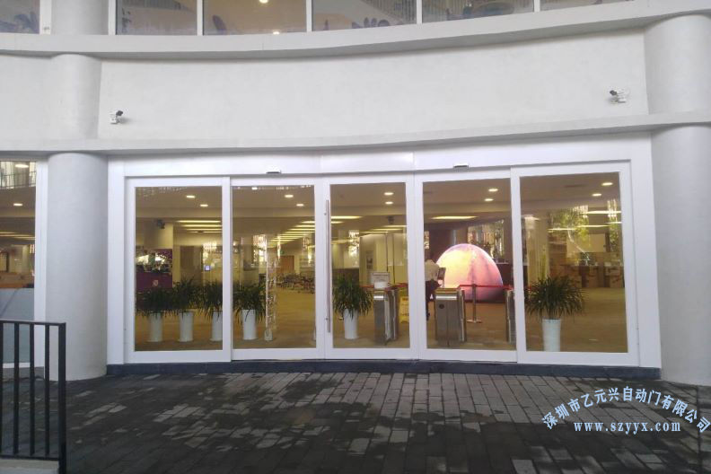 白色不鏽鋼玻璃麻豆一级毛片-圖書館工程